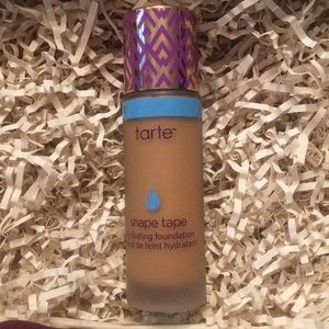Tarte Shape Tape Hydrating Foundation in tan sand